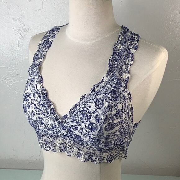 Francesca’s non padded Printlacer Racerback blue & white lace Bralette SZ S NWT - Picture 1 of 12